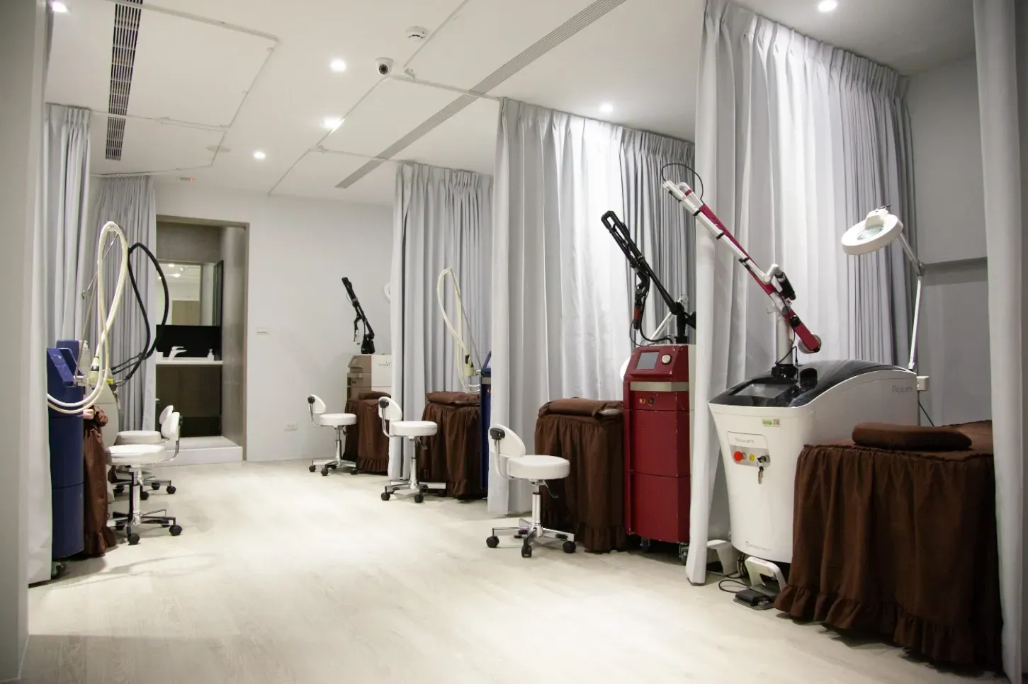 2.台北館:taipei|2f 雷射治療中心 • 體雕瘦身溶脂中心 • 美容醫學治療室